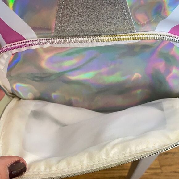 HostPic🥰OMG Unicorn Backpack - Picture 6 of 13